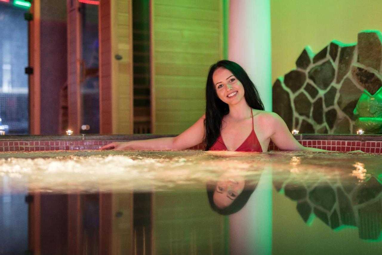Hotel Nezabudka タトランスカー・シュトゥルバ エクステリア 写真